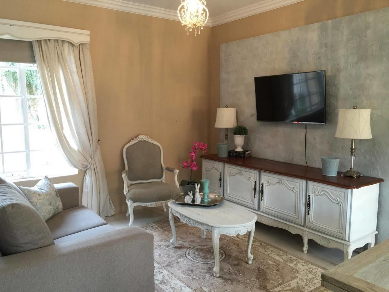 Nouveau Studios Преторія Екстер'єр фото